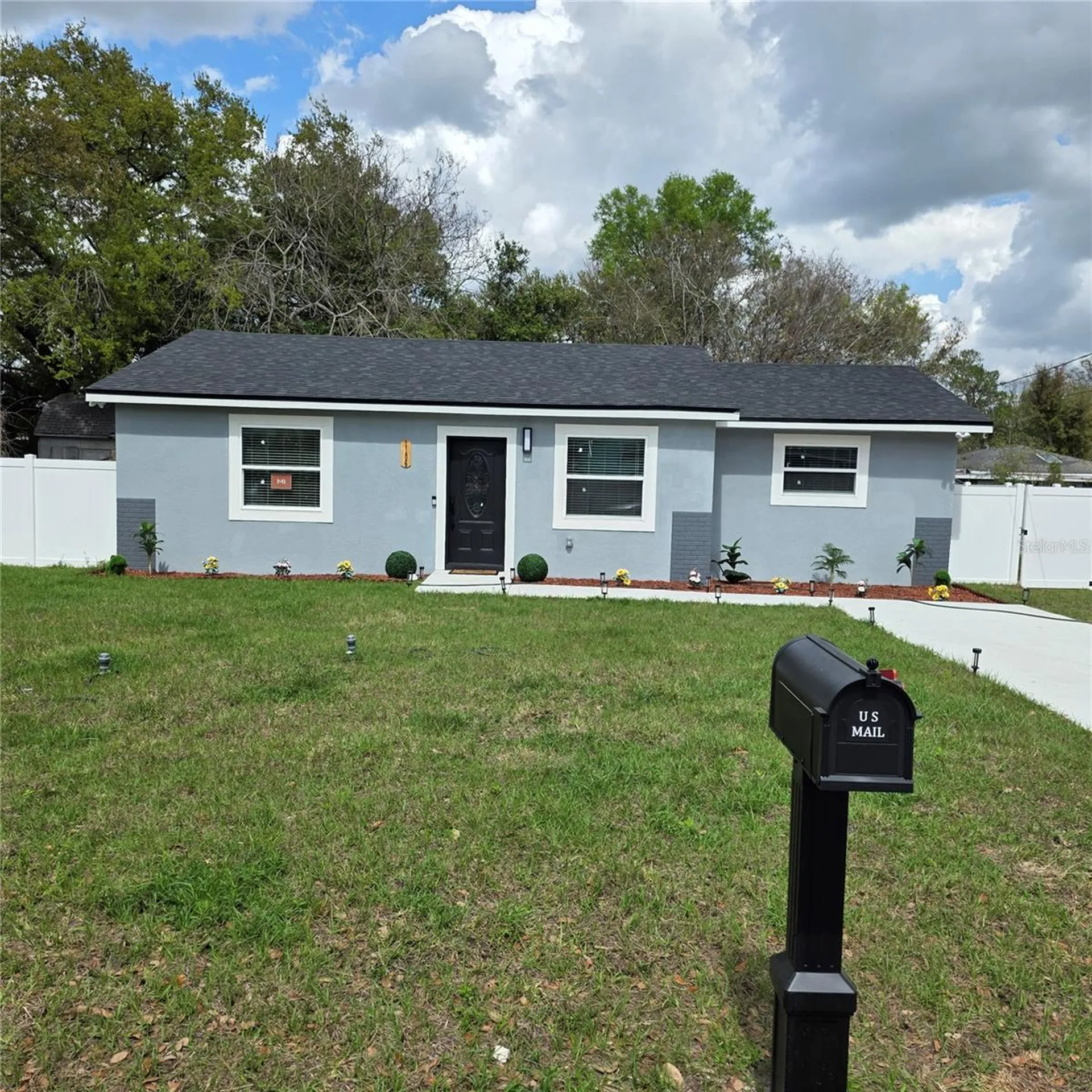 1106 Valencia Road Plant City FL 33563