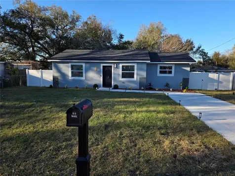1106 Valencia Road Plant City FL 33563