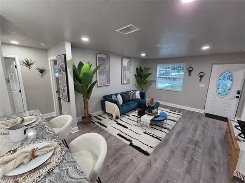 1106 Valencia Road Plant City FL 33563
