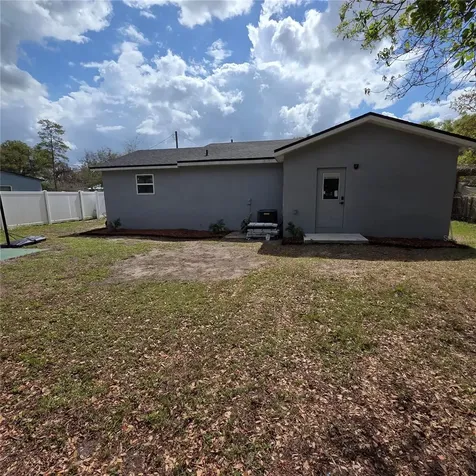 1106 Valencia Road Plant City FL 33563