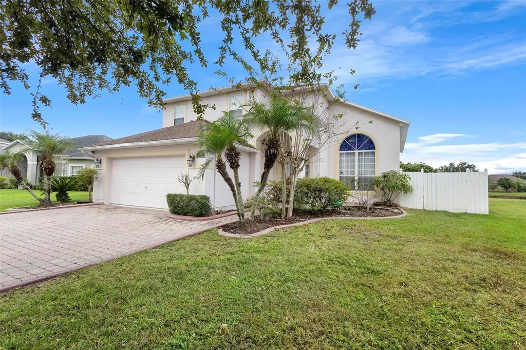 2697 Star Grass Circle Kissimmee FL 34746