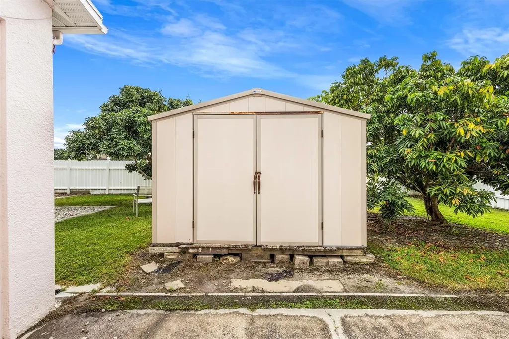 2697 Star Grass Circle Kissimmee FL 34746