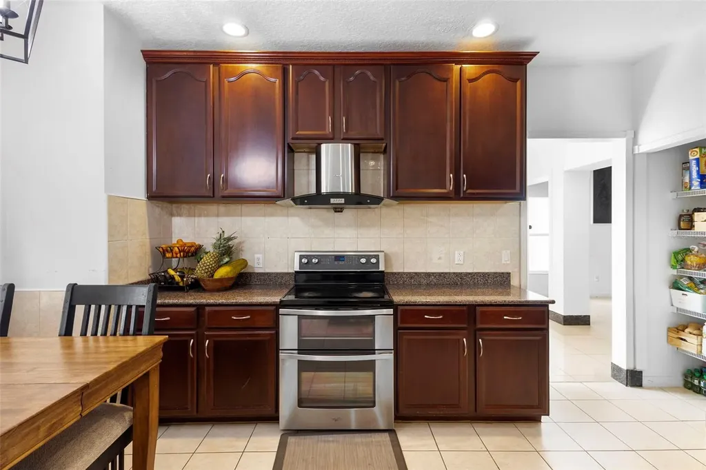 2697 Star Grass Circle Kissimmee FL 34746