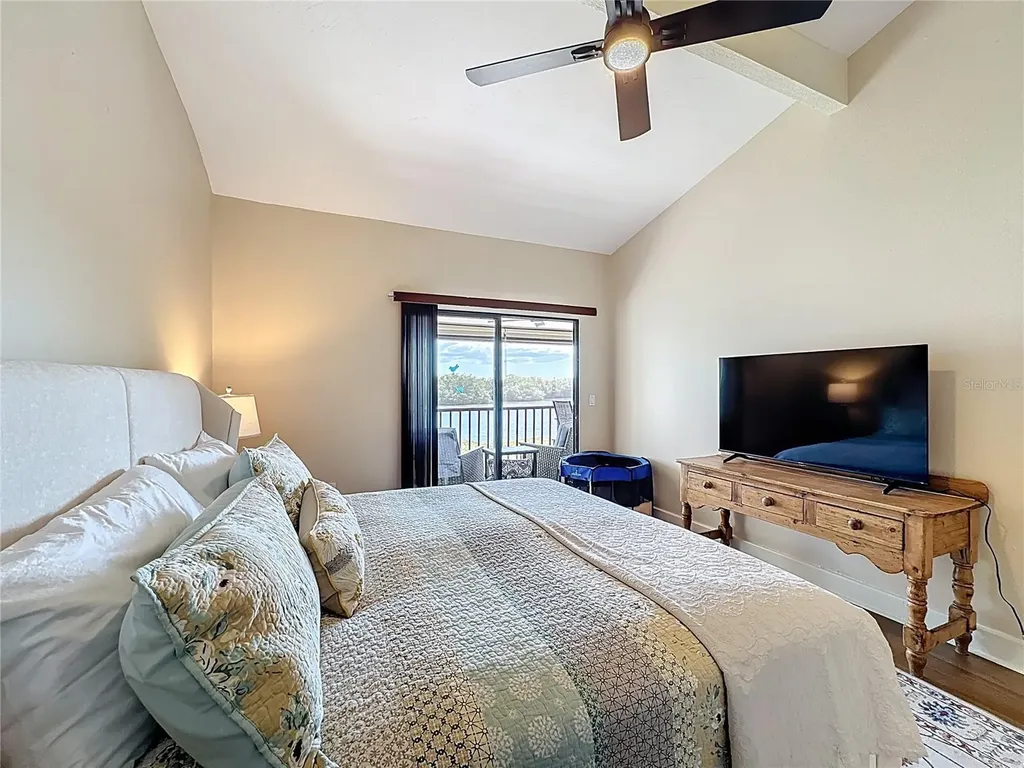 1510 Pelican Point Drive Sarasota FL 34231
