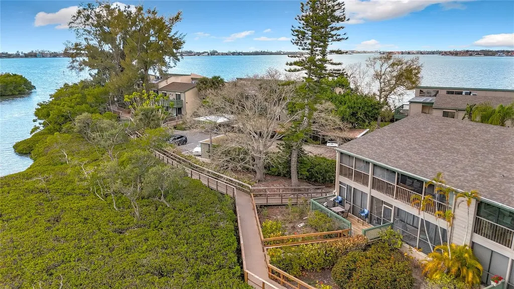1510 Pelican Point Drive Sarasota FL 34231