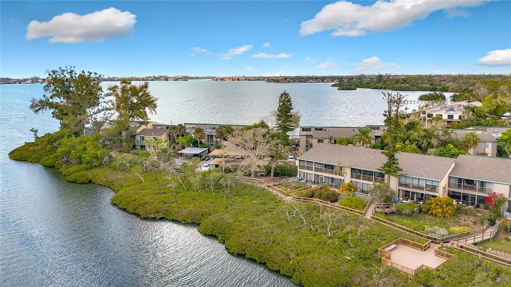 1510 Pelican Point Drive Sarasota FL 34231