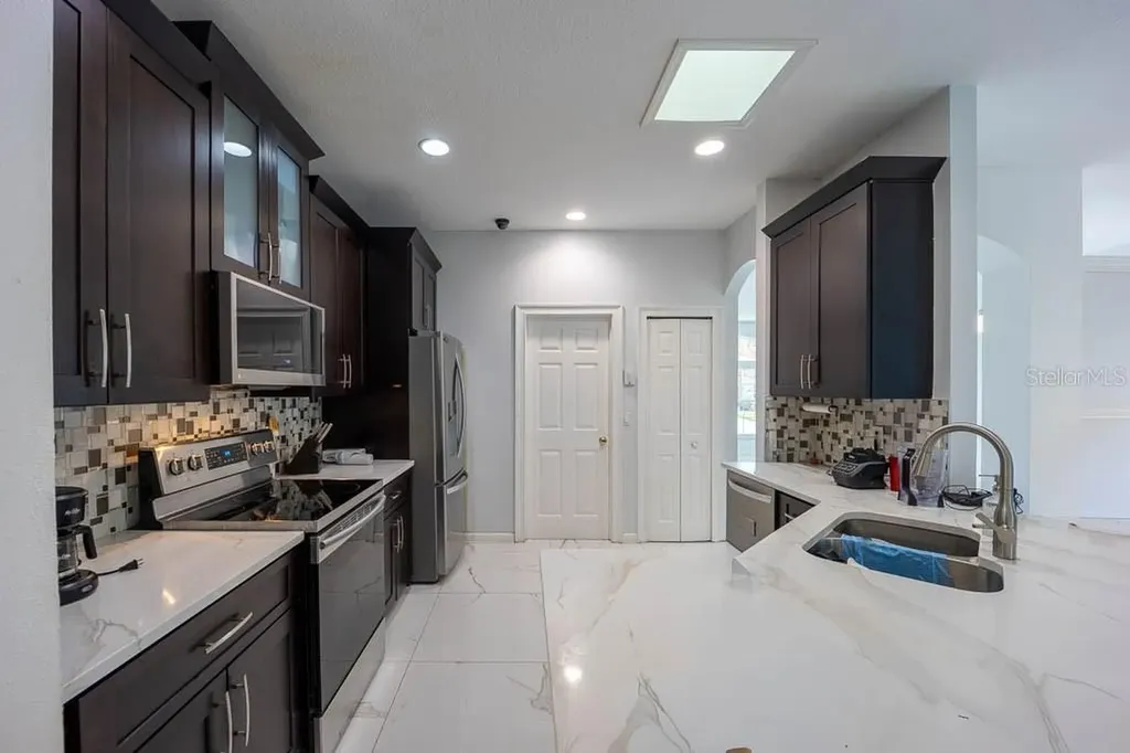 8915 Victoria Isle Place Orlando FL 32829