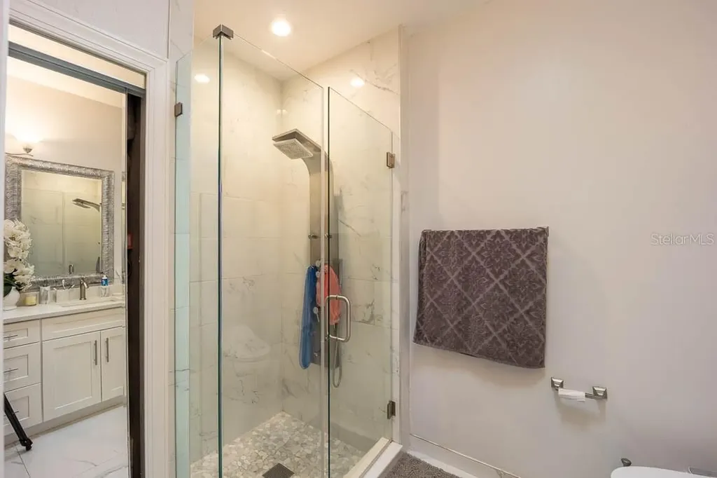 8915 Victoria Isle Place Orlando FL 32829