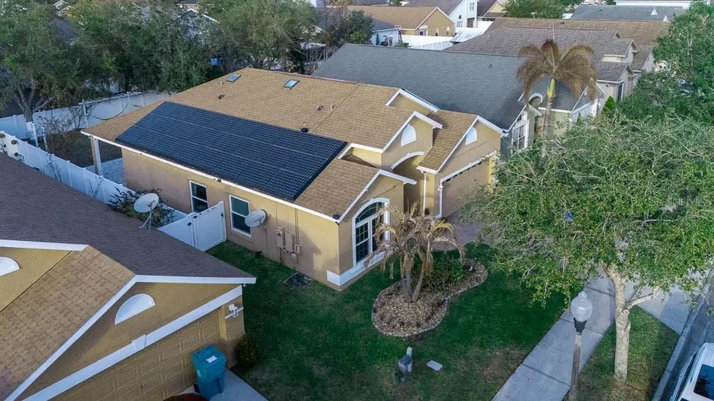 8915 Victoria Isle Place Orlando FL 32829