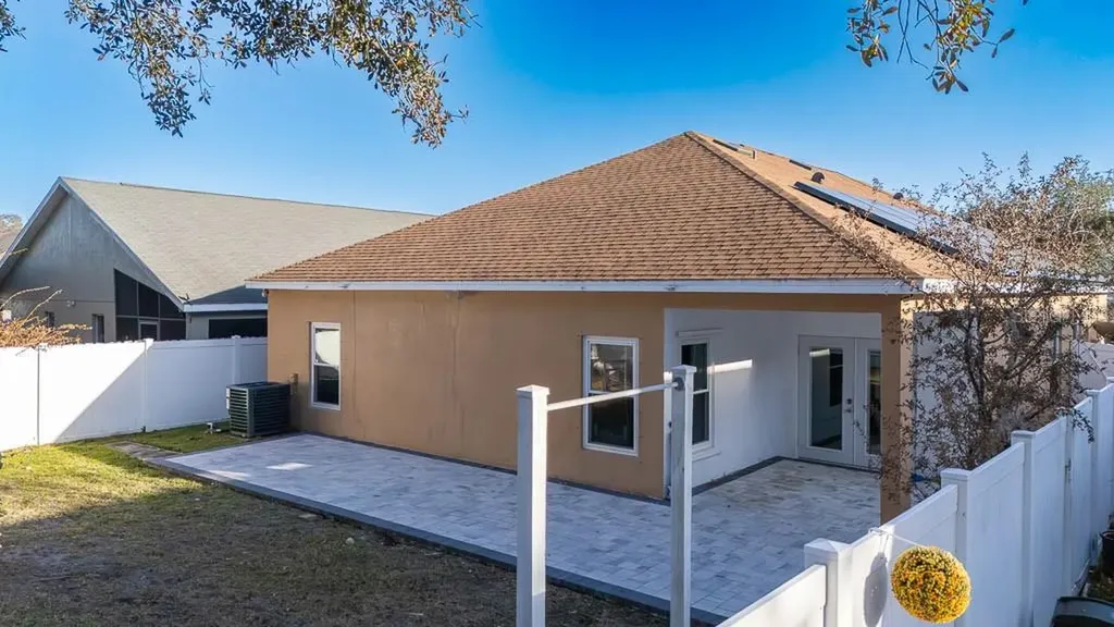 8915 Victoria Isle Place Orlando FL 32829