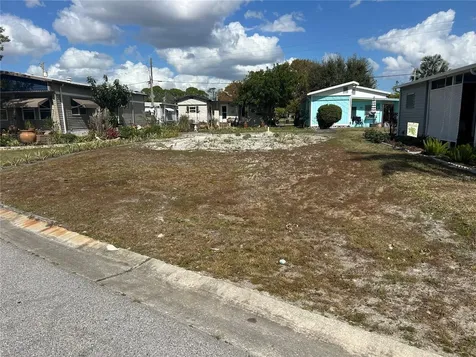 5254 Pebble Beach Avenue Sarasota FL 34234
