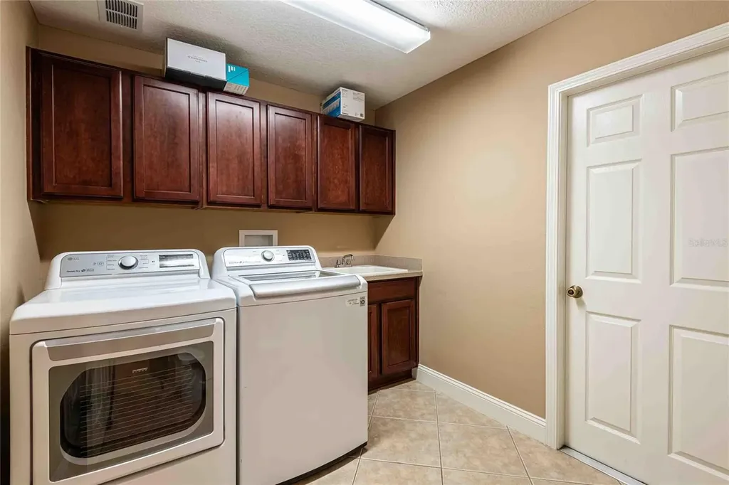 2821 Devonoak Boulevard Land O Lakes FL 34638