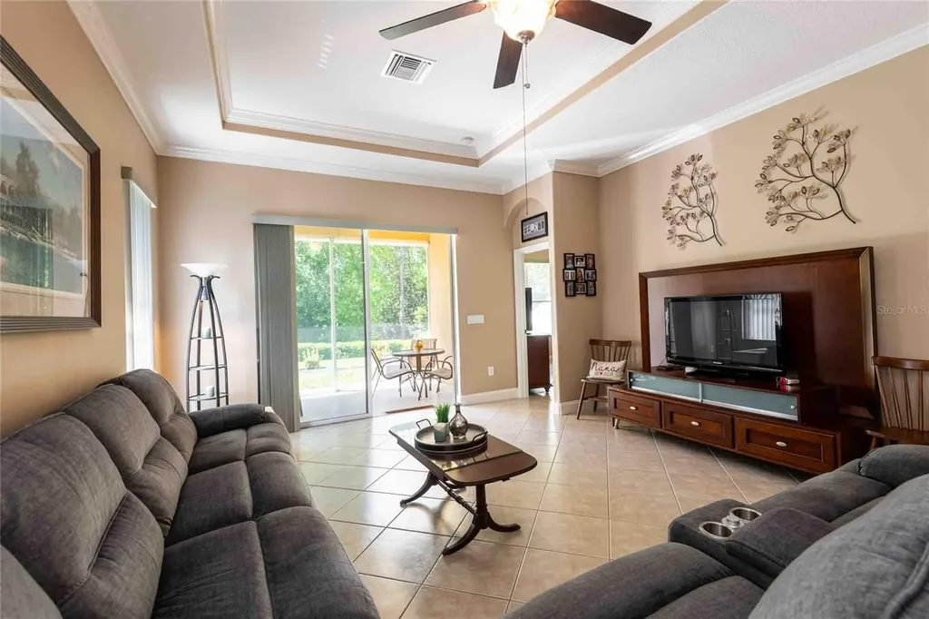 2821 Devonoak Boulevard Land O Lakes FL 34638