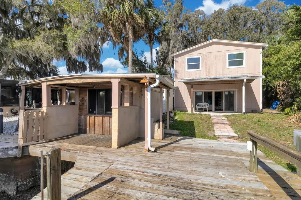 1129 Lemon Bluff Road Osteen FL 32764