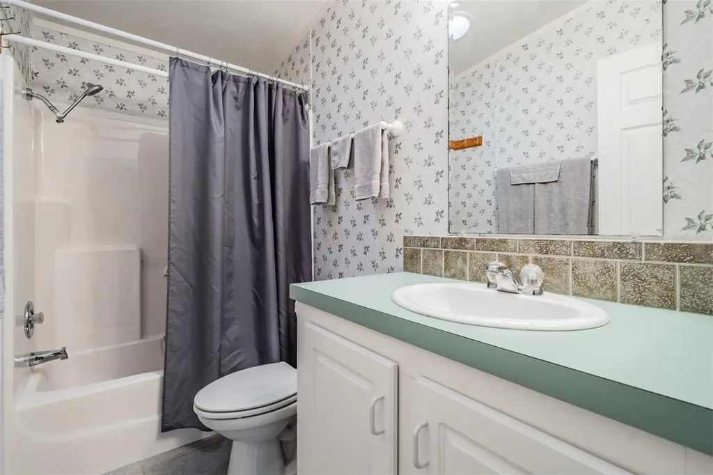 37443 Gill Avenue Zephyrhills FL 33541