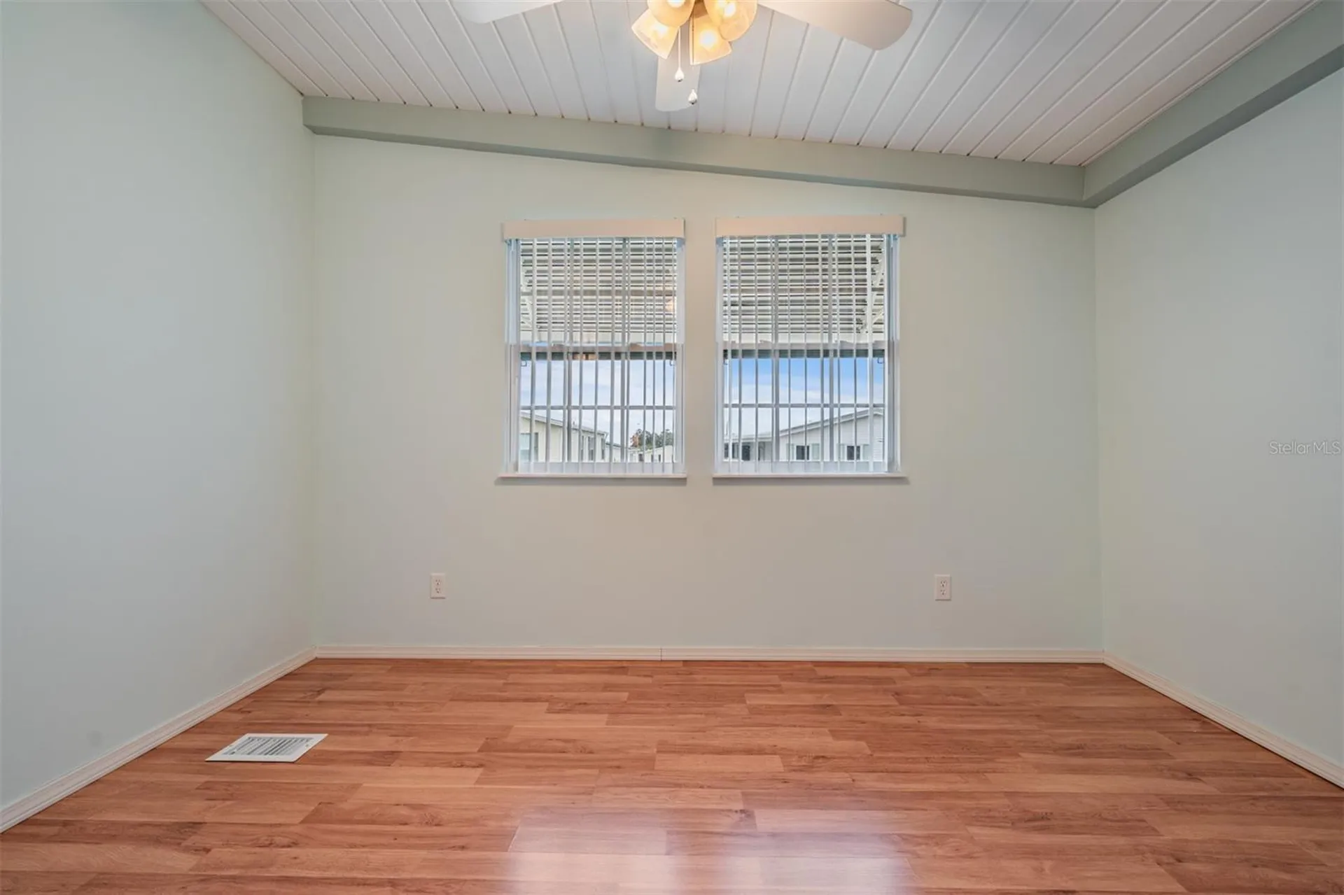37443 Gill Avenue Zephyrhills FL 33541