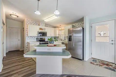 37443 Gill Avenue Zephyrhills FL 33541
