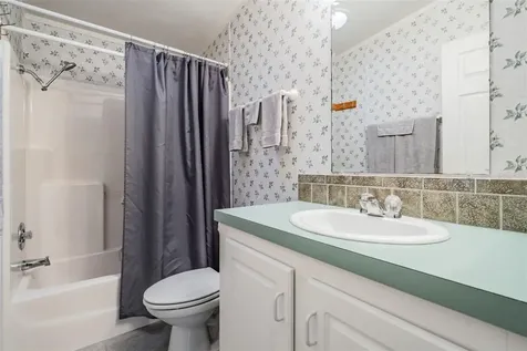 37443 Gill Avenue Zephyrhills FL 33541