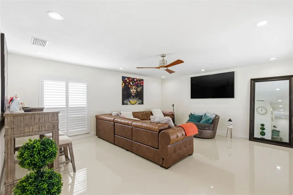 6415 Windwood Court Tampa FL 33634
