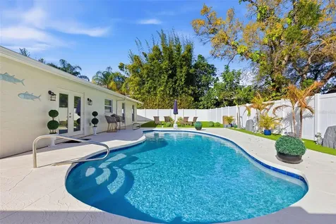 6415 Windwood Court Tampa FL 33634