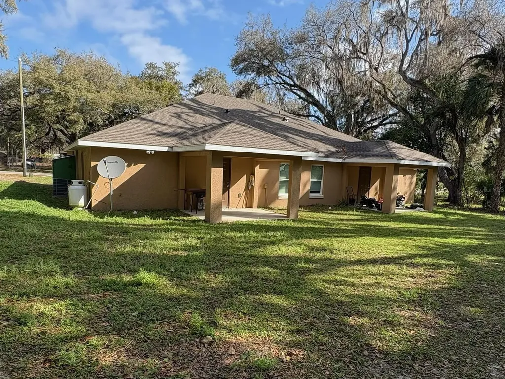 4300 W Highway 316 Reddick FL 32686