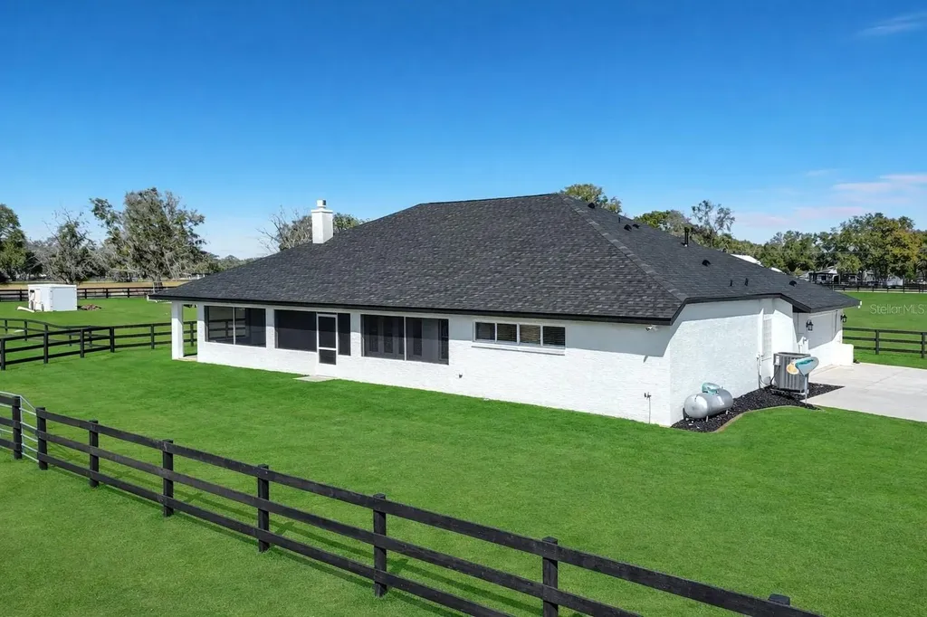 780 NE 100th Street Ocala FL 34479
