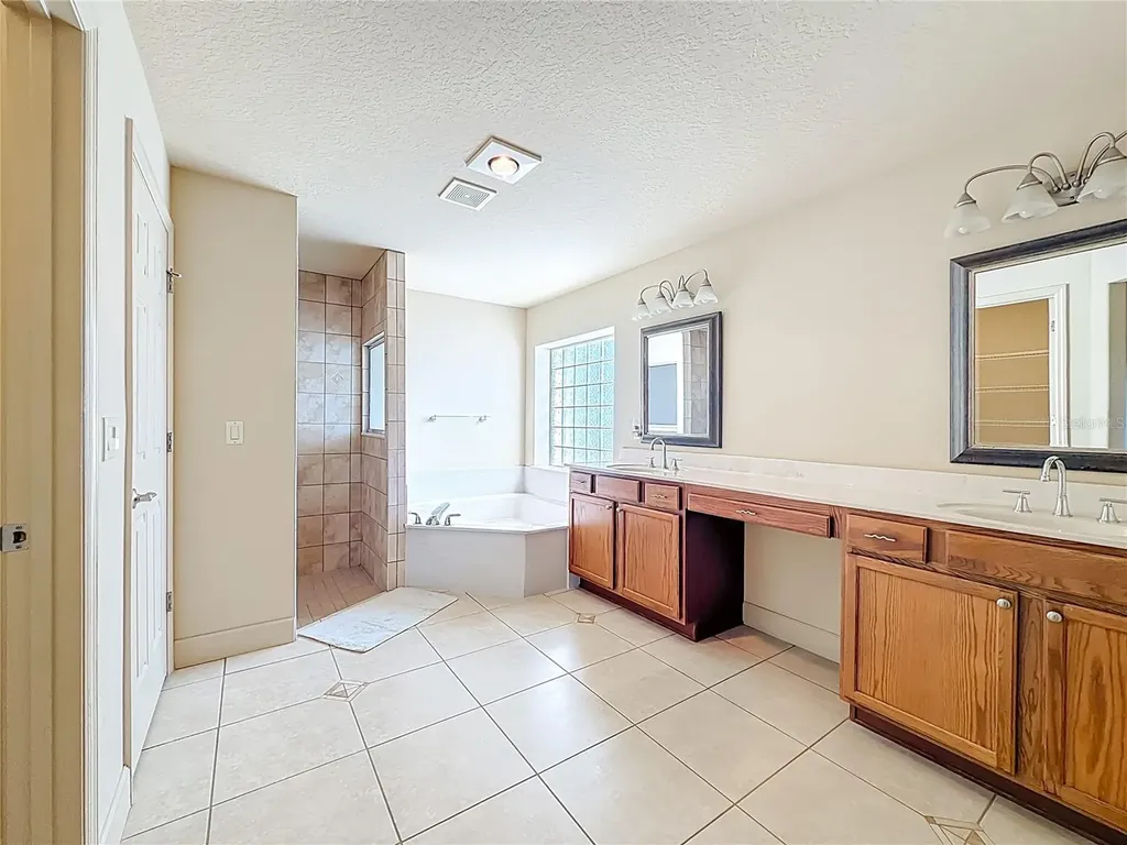 780 NE 100th Street Ocala FL 34479