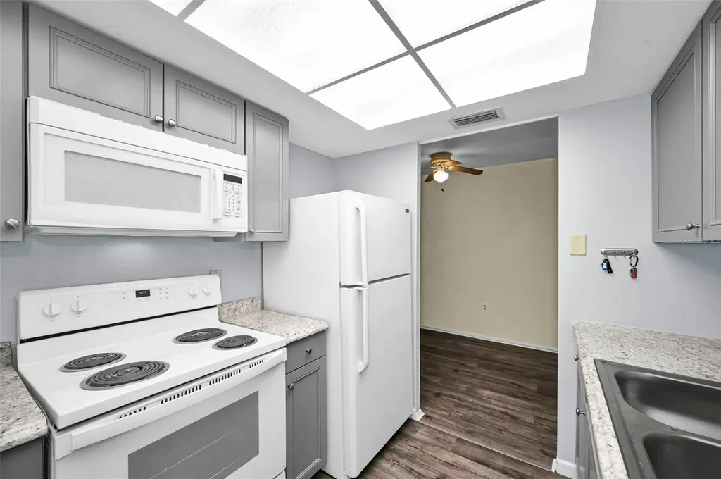1001 Pearce Drive Clearwater FL 33764