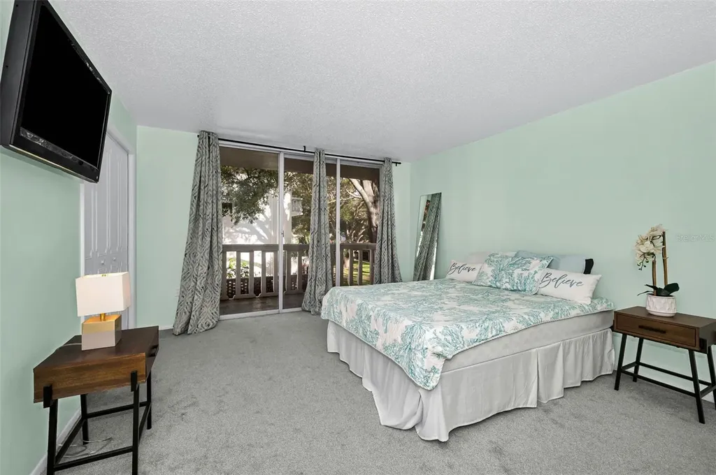 1001 Pearce Drive Clearwater FL 33764