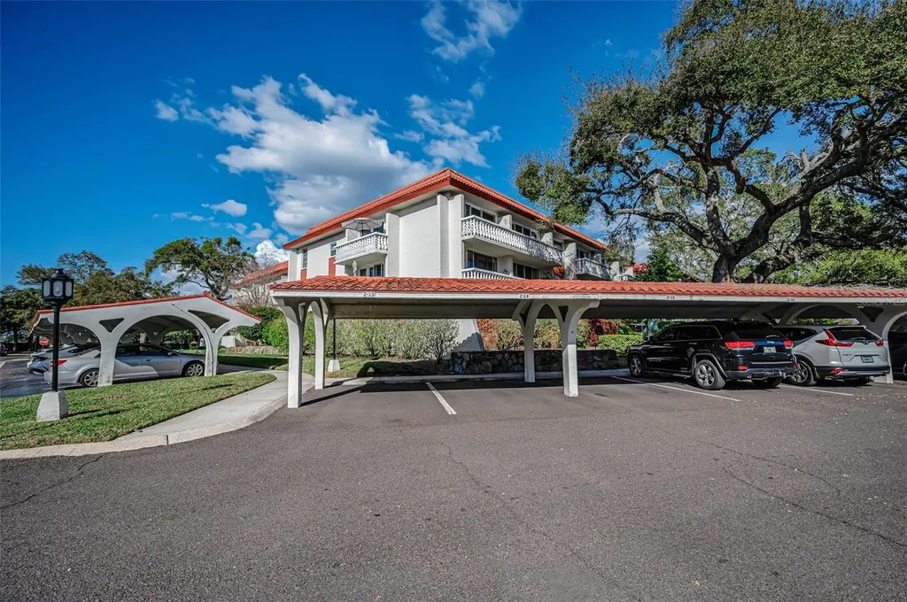 1001 Pearce Drive Clearwater FL 33764