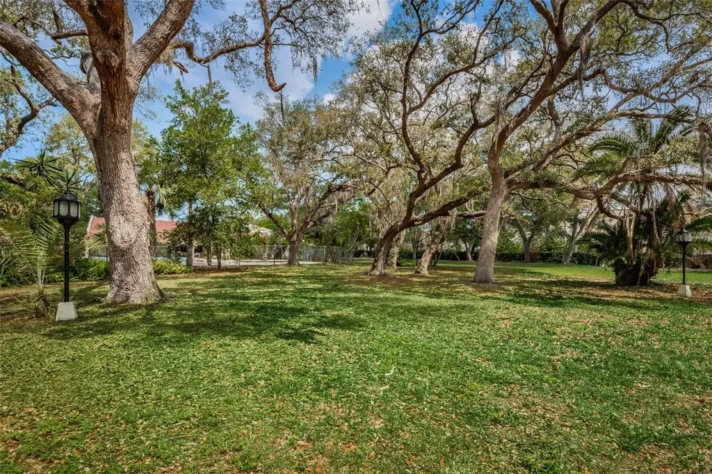 1001 Pearce Drive Clearwater FL 33764