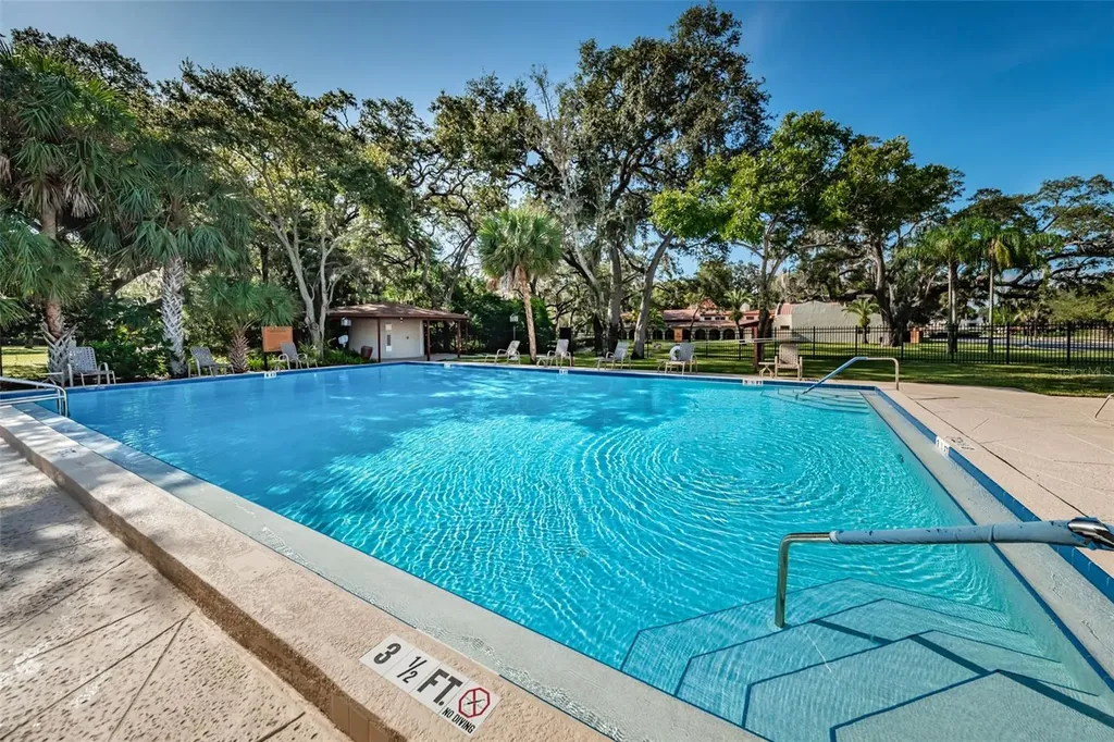 1001 Pearce Drive Clearwater FL 33764