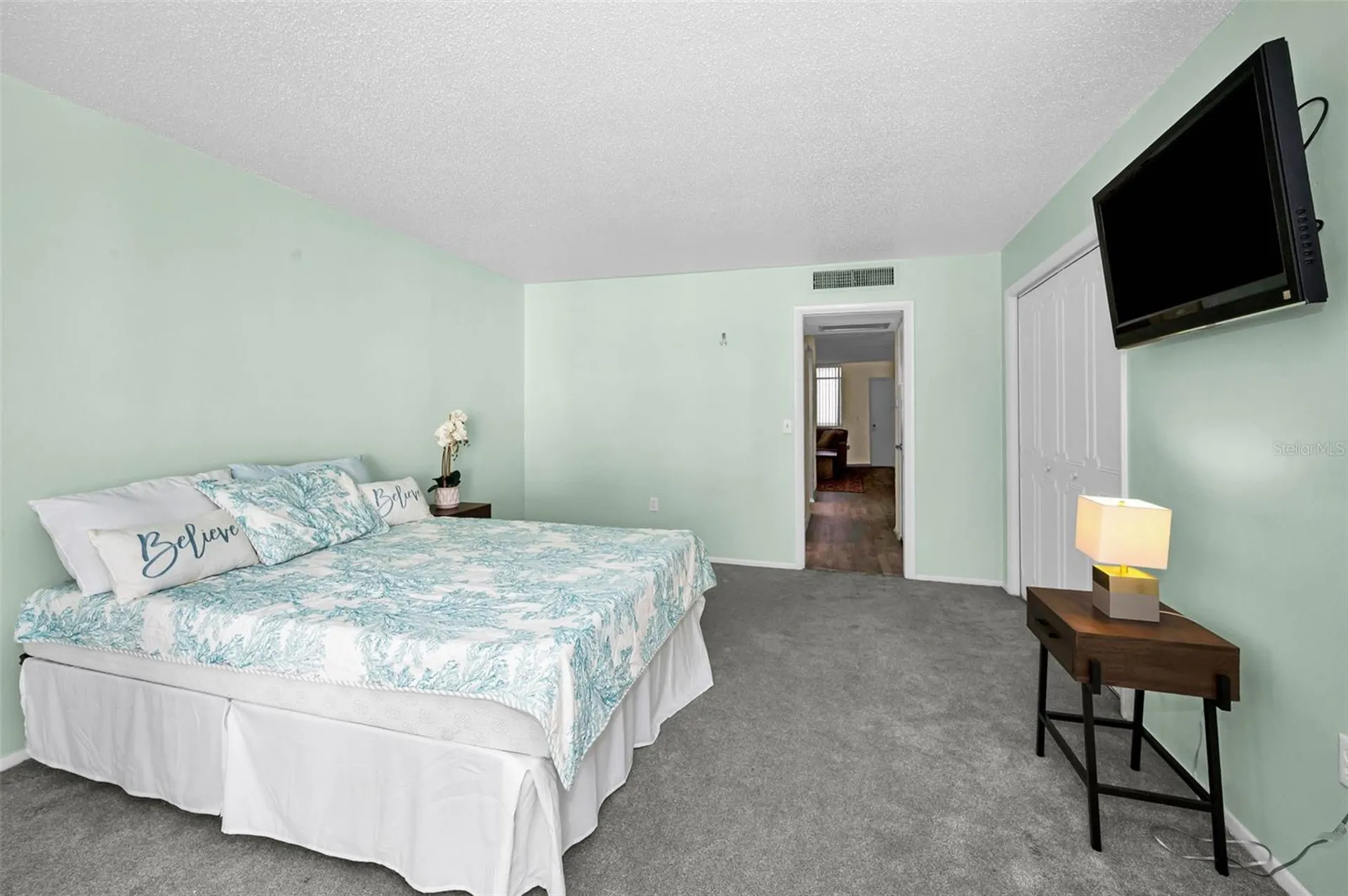 1001 Pearce Drive Clearwater FL 33764