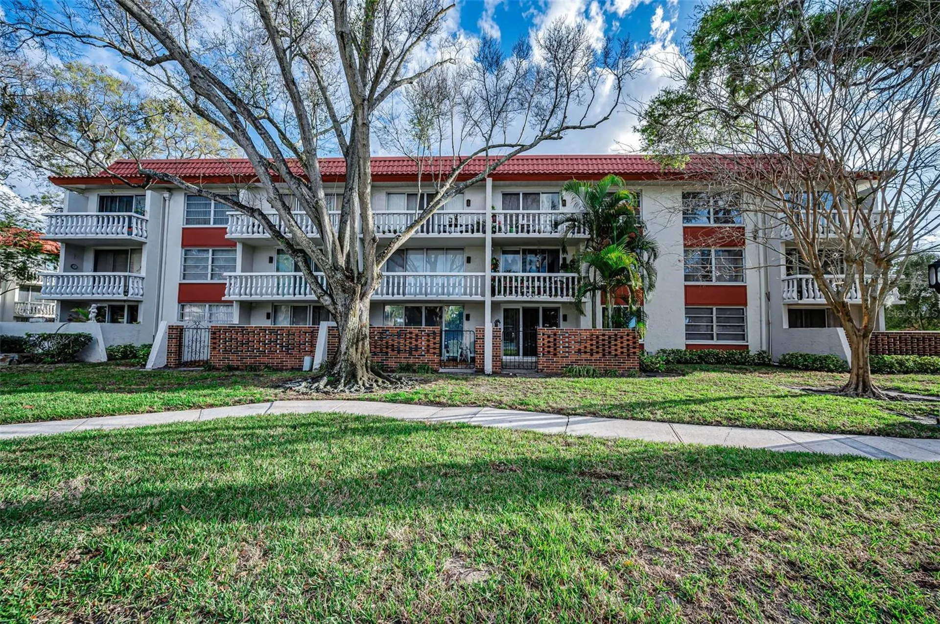 1001 Pearce Drive Clearwater FL 33764