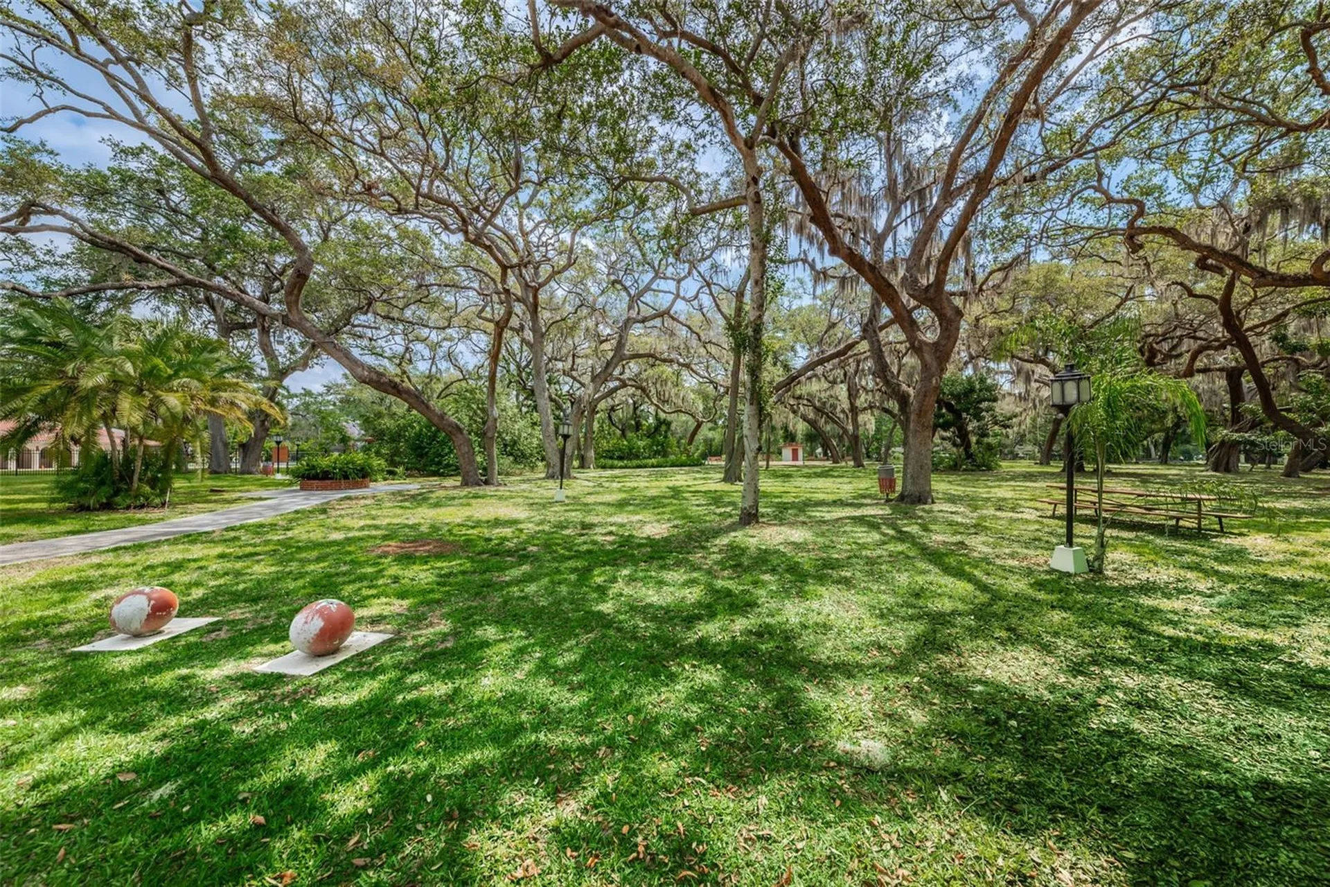 1001 Pearce Drive Clearwater FL 33764