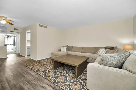 1001 Pearce Drive Clearwater FL 33764