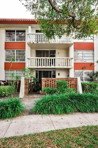 1001 Pearce Drive Clearwater FL 33764