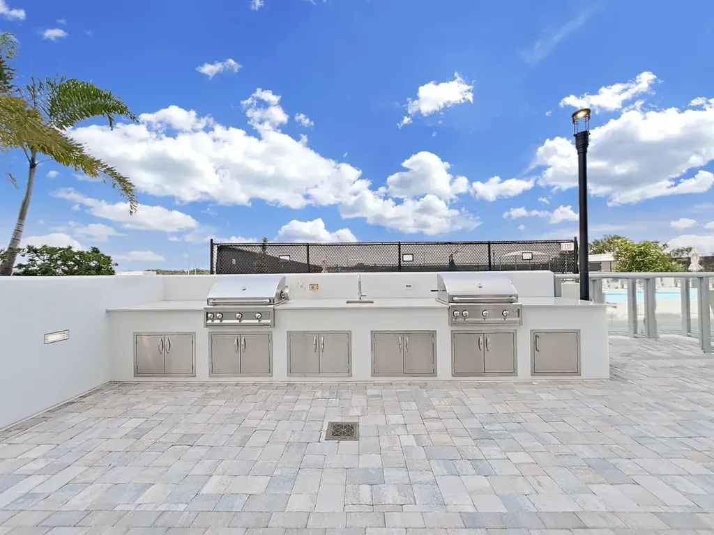 2910 W Barcelona Street Tampa FL 33629