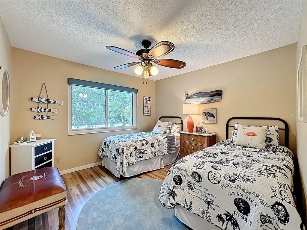 1715 Pelican Cove Road Sarasota FL 34231