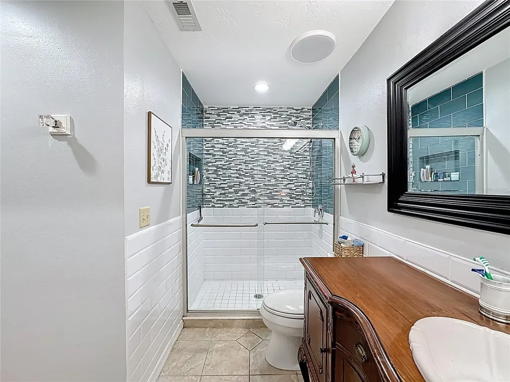 1715 Pelican Cove Road Sarasota FL 34231