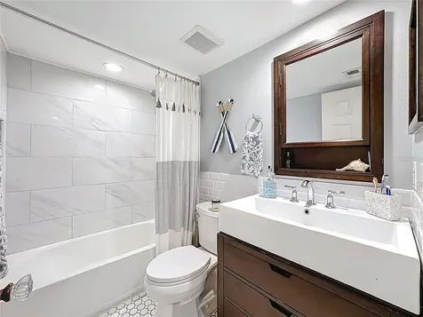 1715 Pelican Cove Road Sarasota FL 34231