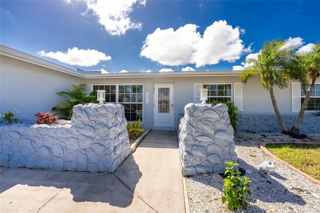 256 Caddy Road Rotonda West FL 33947
