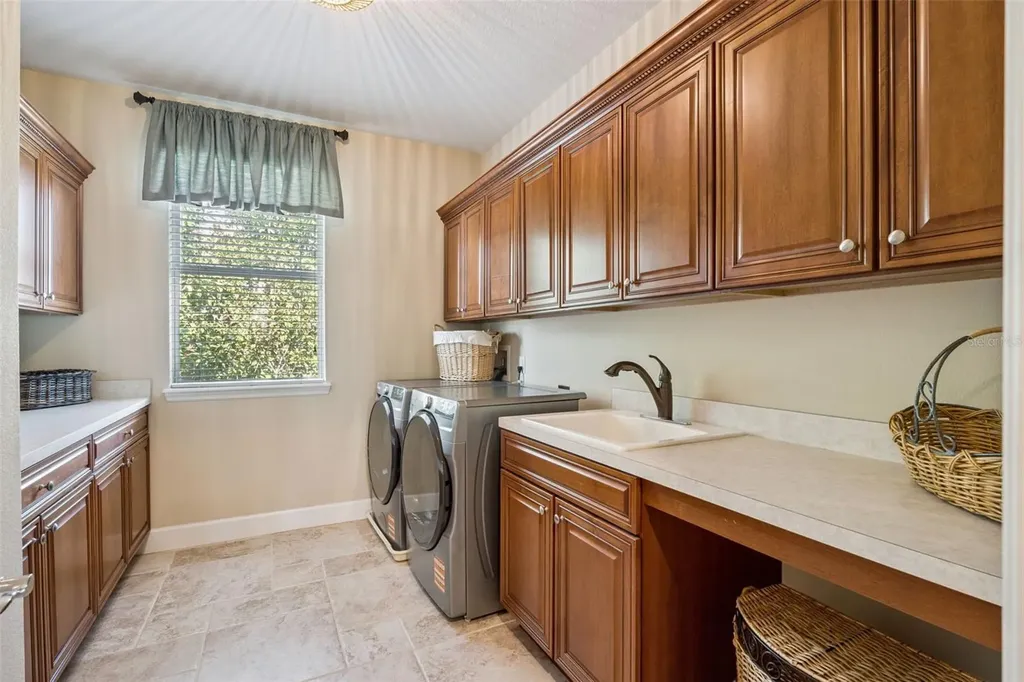 11818 Fiore Drive Orlando FL 32827