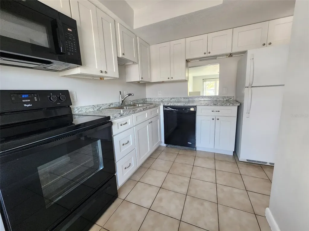 333 Lake Howard Drive NW Winter Haven FL 33880