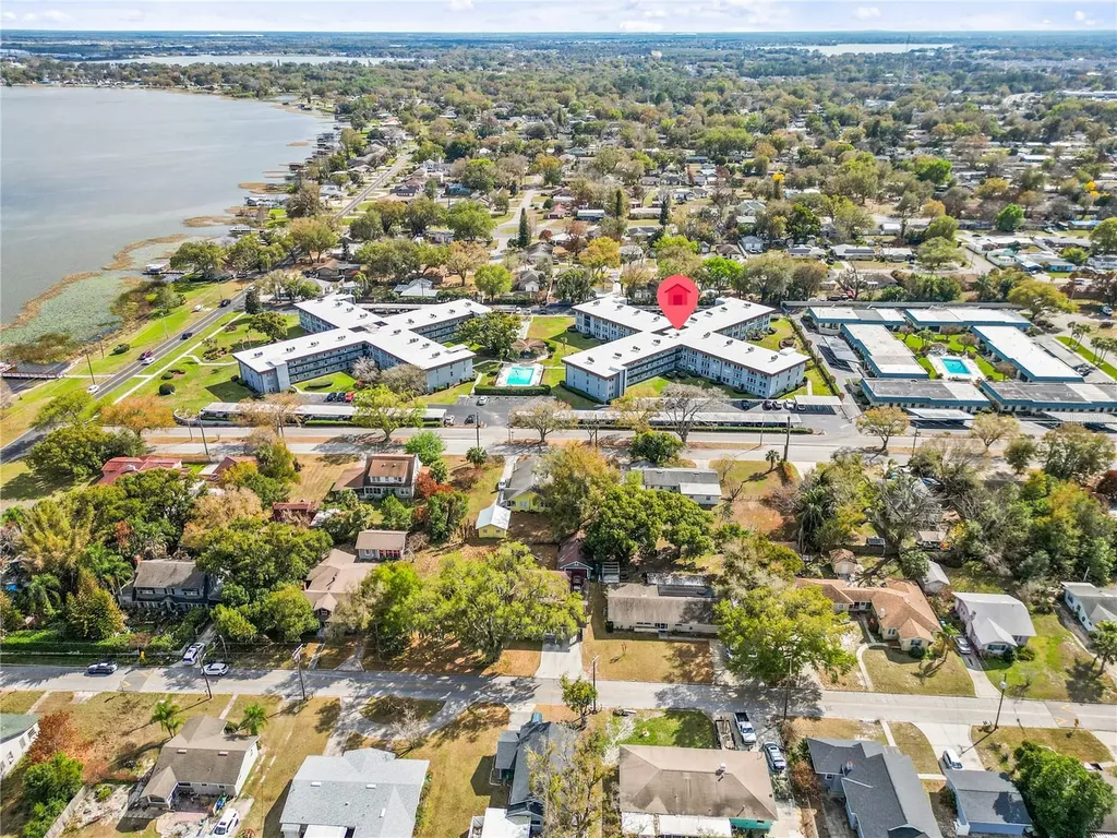 333 Lake Howard Drive NW Winter Haven FL 33880