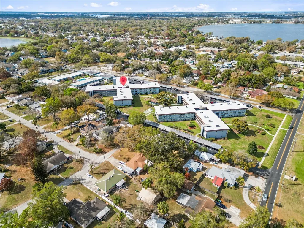 333 Lake Howard Drive NW Winter Haven FL 33880