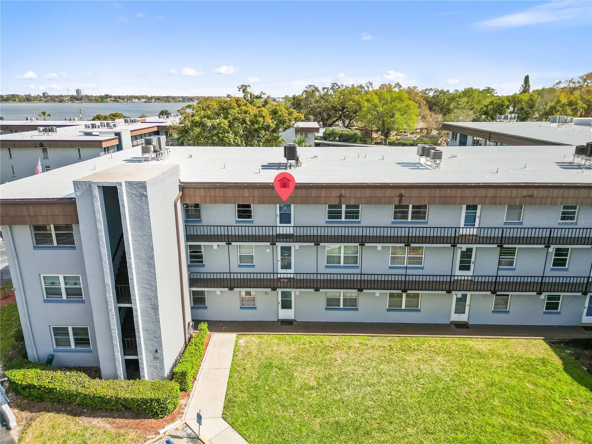 333 Lake Howard Drive NW Winter Haven FL 33880