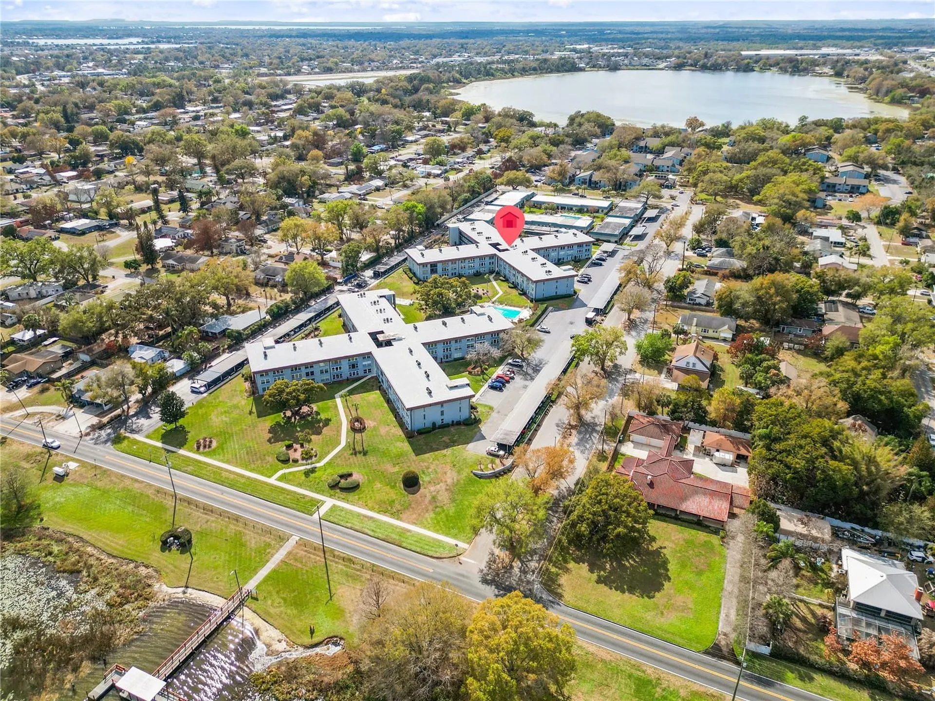 333 Lake Howard Drive NW Winter Haven FL 33880