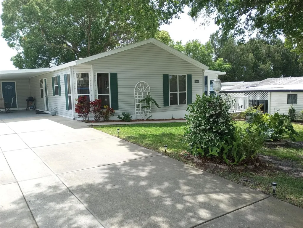 1403 Lindsey Lane Lady Lake FL 32159