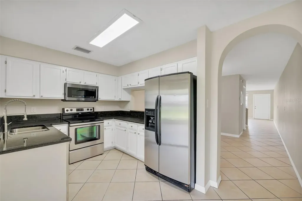 632 Kensington Lake Circle Brandon FL 33511